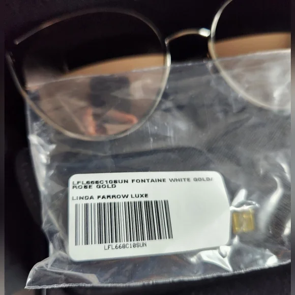 Linda Farrow Luxe Fontaine Cat Eye Sunglasses - Picture 4 of 11